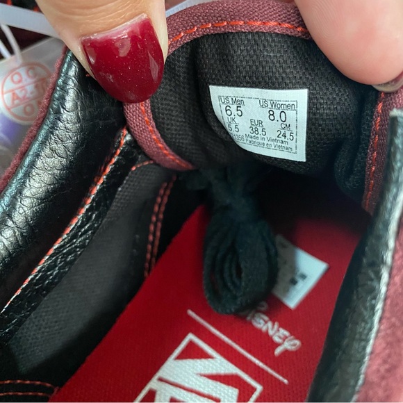 DISNEY x VANS Old Skool Stackform Sneakers - Picture 12 of 12